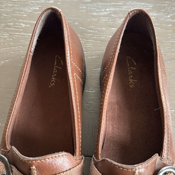 Clarks Women's Brown Leather Slip On Classic Loafers Strap & Buckle Size 6M - Picture 12 of 12